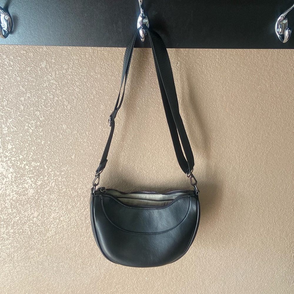 Black purse
